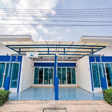 OYO 590 Paragon Hometel Surat Thani Esterno foto